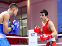 İki Türk boksör çeyrek finalde