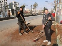 Şam sokaklarında gönüllü temizlik