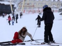 Uludağ’da gülümseten kayak kazaları