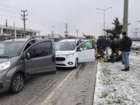 Bursa'da zincirleme kaza! 4 yaralı...