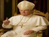Trump'tan Papa paylaşımı