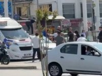 Kent Meydanı'nda yol vermeme kavgası