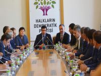 Demirtaş: Savaş istemeyenlerin sesinin isteyenlerden çok çıkması lazım