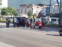 Otomobilin çarptığı kadın ağır yaralandı