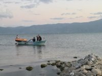 Arap turist İznik Gölü'nde mahsur kaldı