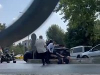 Bursa'da yol vermeme kavgası kamerada