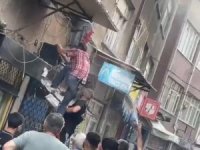 Yangından mahalleli kurtardı