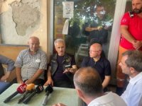 Bakan Uraloğlu yanan mahalleleri ziyaret etti