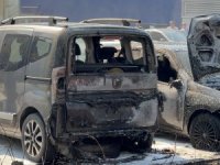 AVM otoparkında yangın: 6 araç kül oldu