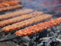Adana Kebabında hamur ve ekmek hilesine dikkat
