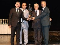 Belediyespor'dan 3 kupa birden