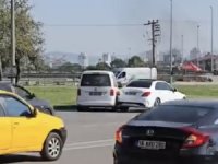 Kazaya neden olan sürücü olay yerinden kaçtı