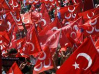 Bahçeli'ye bayrak açtı