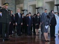 Japonya Prensesi Akiko Anıtkabir’i ziyaret etti
