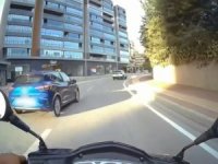 Bursa'da motosikletliyle otomobil şoförünün kavgası kamerada
