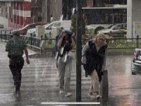 Bursalılar yağmura hazırlıksız yakalandı