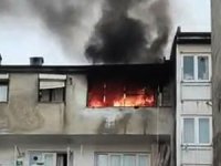 Bursa'da 4 katlı apartmanda çıkan yangın panik yaşattı