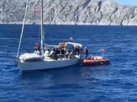 Yelkenli tekneye operasyon! 31 göçmen ve 2 kaçakçı yakalandı