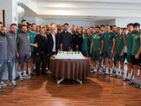 Başkan Enes Çelik’e doğum günü sürprizi