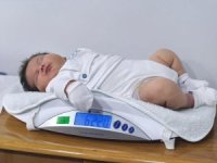 Bursa'da 6 kilo 150 gramlık bebek dünyaya geldi