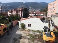 Osmangazi'de tarihi koruyan yıkım