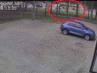 Bursa'da saniye saniye kaza! Belediye otobüsü böyle çarptı...