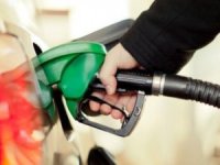 Motorine tarihin en büyük zammı! Tabela değişti