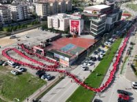 Görüntüler Bursa'dan... Cadde boyunca Türk Bayrağı açtılar