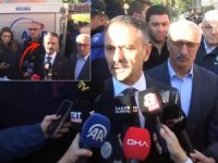 Enkaz başında Kocaeli Valisi'ni zora sokan çıkış