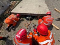 Bursa'da 'JAK Timleri'nden aralıksız eğitim!