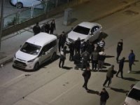 Bursa’da motosiklet sürücüsü 3 araca çarpıp yaralandı