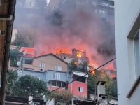 Bursa'da koca mahalleyi ayağa kaldıran yangın