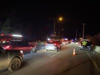 Bursa'da kaza! Bariyere çarpıp takla attı, 2 yaralı