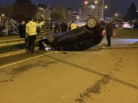 Bursa'da kontrolden çıkan otomobil takla attı