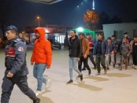 Bursa'da 8 kaçak göçmen yakalandı