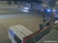 Bursa'da saniye saniye kaza! Takla atıp direğe çarptı