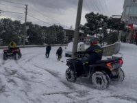 Bursa güne karla uyandı! İşe ATV araçları ile gittiler