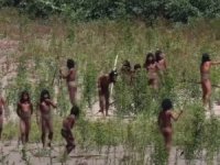 Dünyayla teması olmayan kabile ilk kez görüntülendi