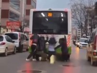 Görüntüler Bursa'dan! Tehlikeli yolculuk