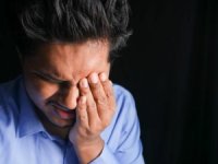 Bu ağrı, yemeyi ve konuşmayı önlüyor!