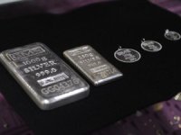 Gümüş tarihi rekoru kırdı