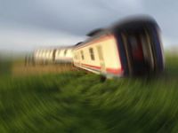 Kimyasal yük taşıyan tren raydan çıktı