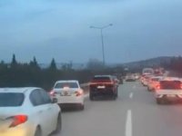 Bursa'da yoğun trafikte, fermuar sistemi takdir topladı