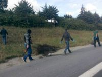 Yol kenarına bırakılan şüpheli paket TEM'i kapattırdı
