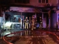 Bursa'da korkutan yangın! 2 kişi dumandan etkilendi