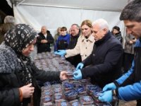 Ulu Cami'de Ramazan'a tatlı başlangıç