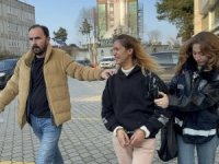 60 suç kaydı vardı! 8 çocuk annesi kadın cezaevine götürüldü