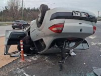 Bursa'da otomobil takla attı!