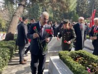 Bursa protokolünden Pınarbaşı Şehitliği'ne anlamlı ziyaret