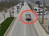 Bursa'da kırmızı ışık ihlali yapan araçlar dronlu takip!